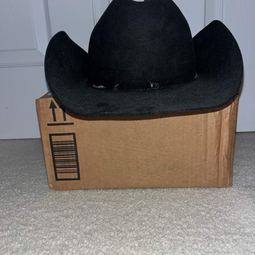 Black Felt Cowboy Hat